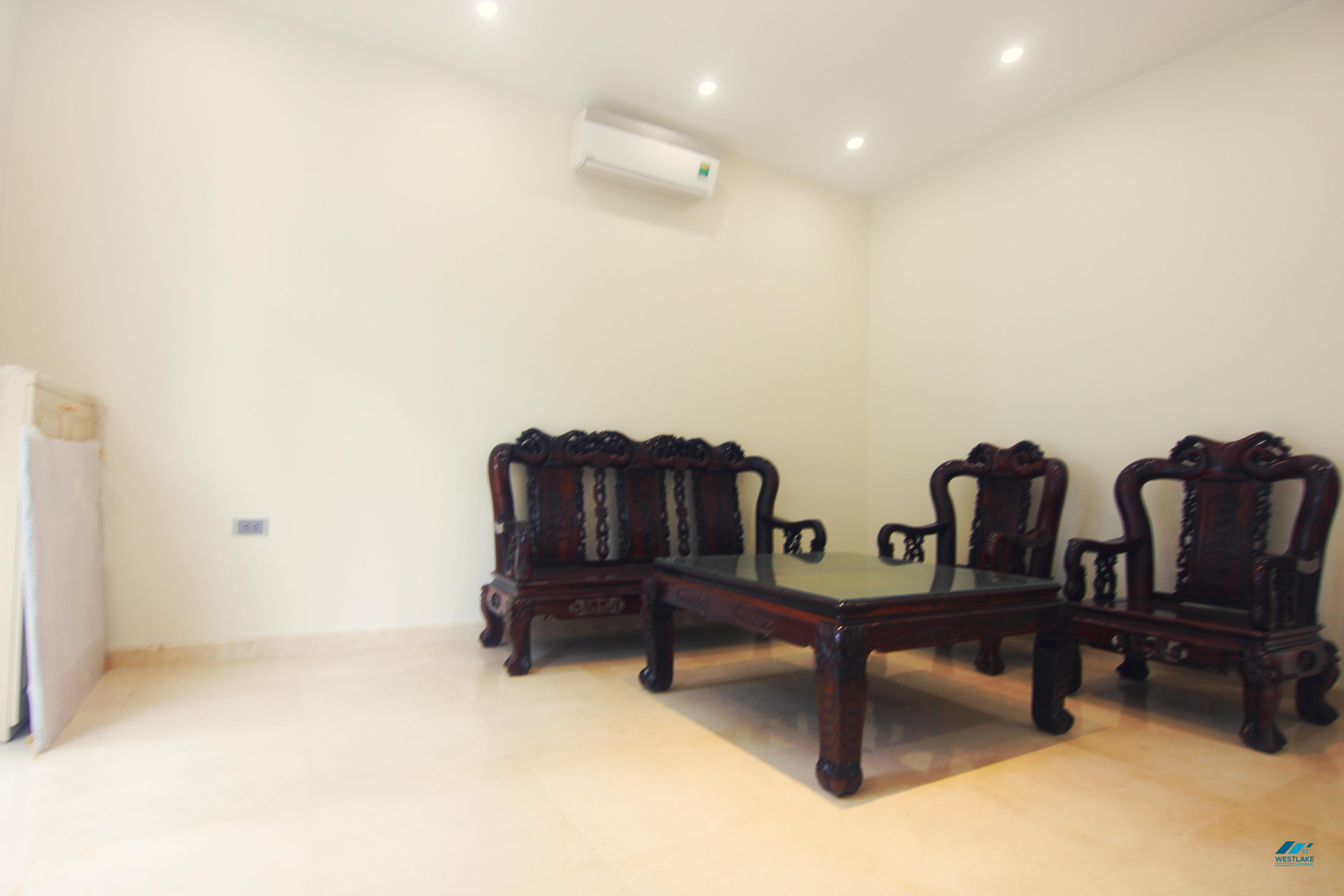 CHO THUÊ BIỆT THỰ 4 PHÒNG NGỦ MỚI – CIPUTRA, TÂY HỒ