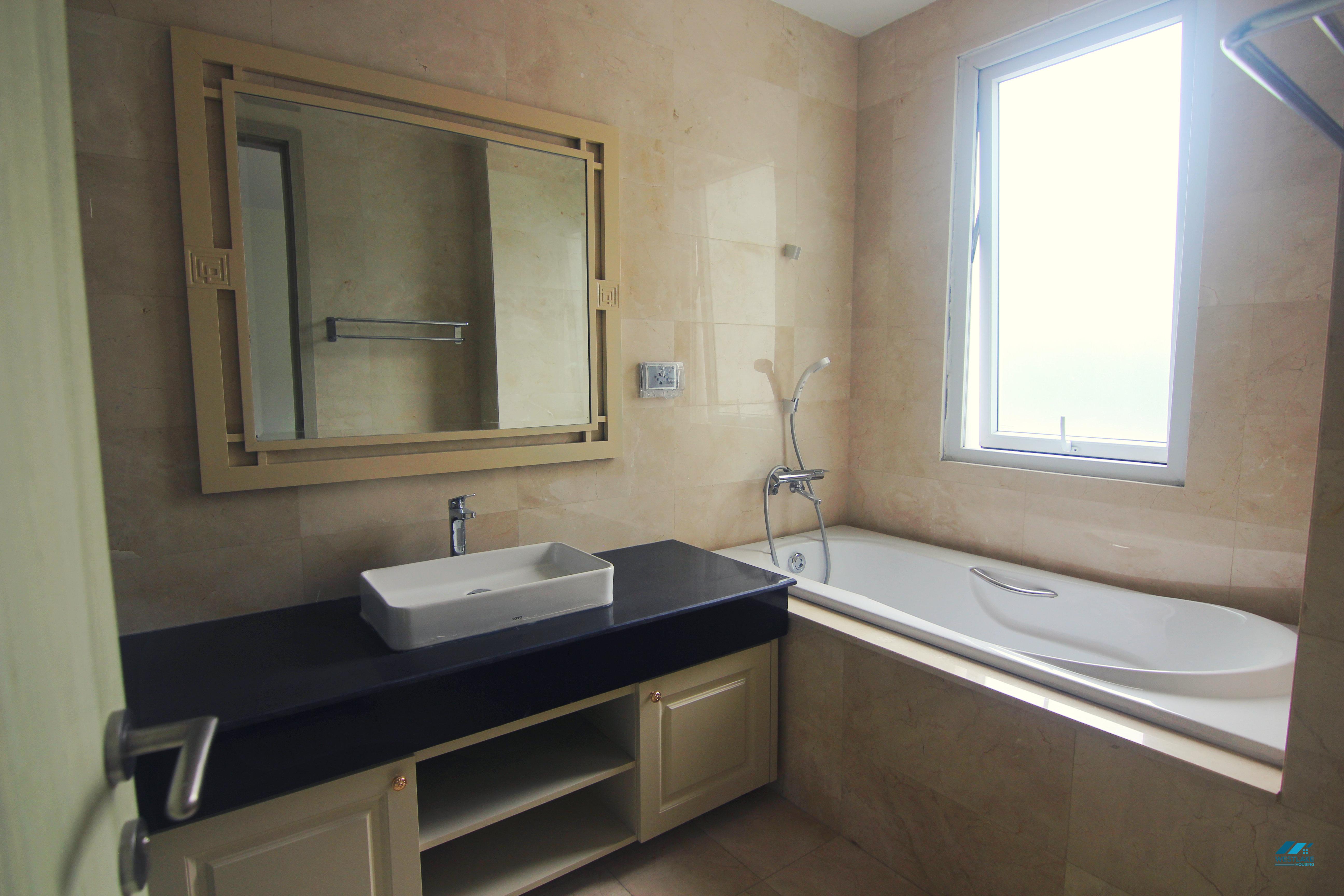 CHO THUÊ BIỆT THỰ 4 PHÒNG NGỦ MỚI – CIPUTRA, TÂY HỒ