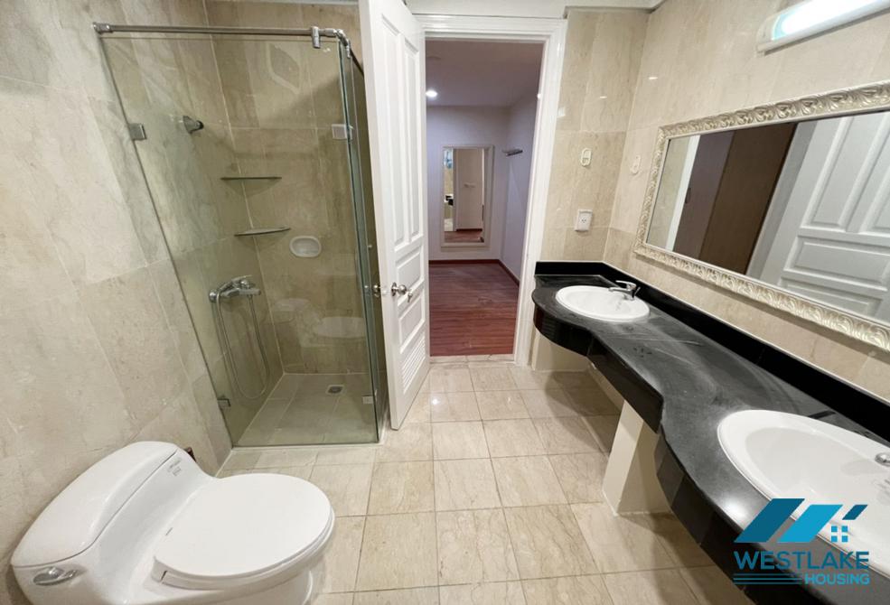 A nice apartment for rent in P building, Ciputra, Tay Ho, Ha Noi