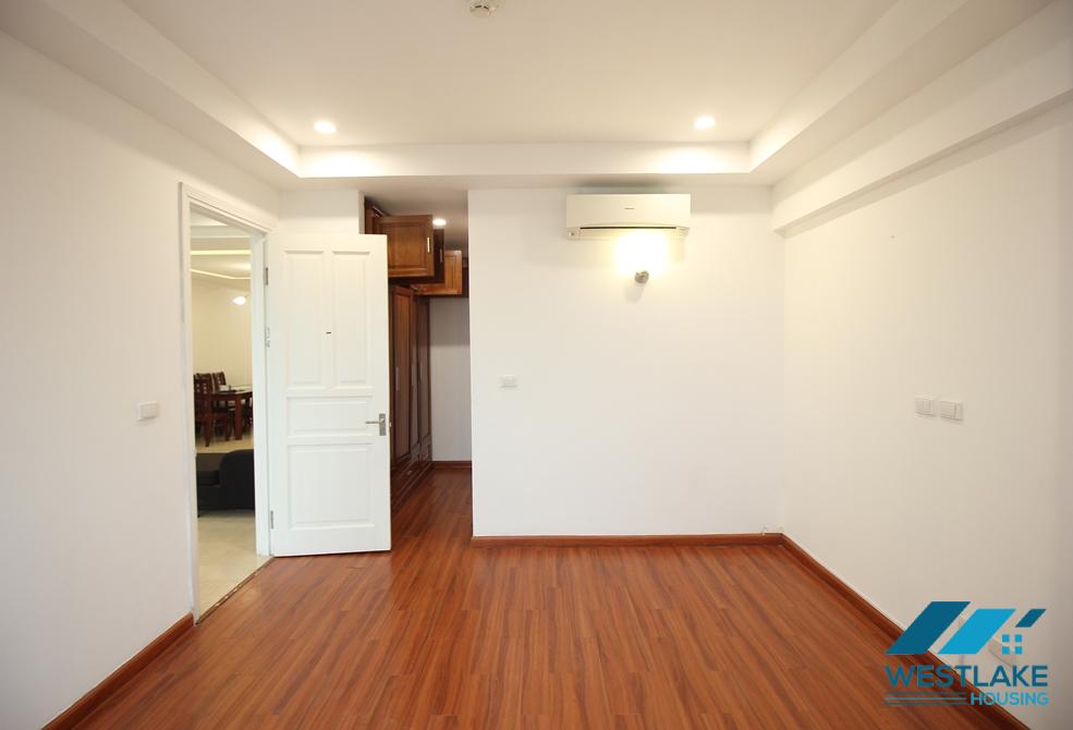 An apartment for rent in P building, Ciputra International, Tay Ho, Ha Noi City
