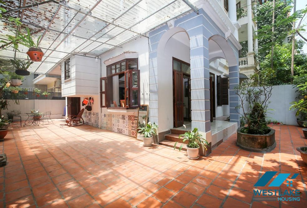 A beautiful modern villa for rent in Tay Ho, Ha Noi