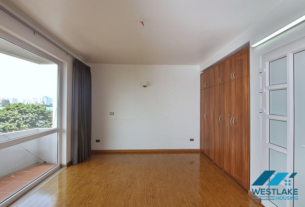 Lake view and unfurnished house for rent in Dang Thai Mai, Tay Ho