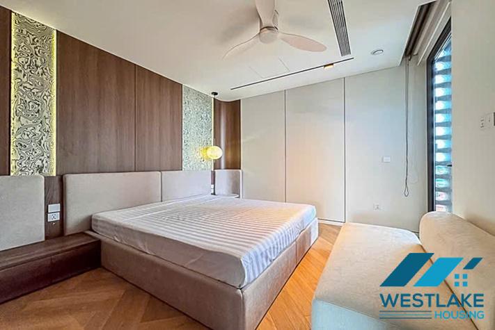 Luxury 2-Bedroom Apartment with Lake View for Rent on Xuan Dieu Street, Tay Ho Ward, Hanoi