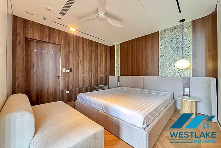 Luxury 2-Bedroom Apartment with Lake View for Rent on Xuan Dieu Street, Tay Ho Ward, Hanoi