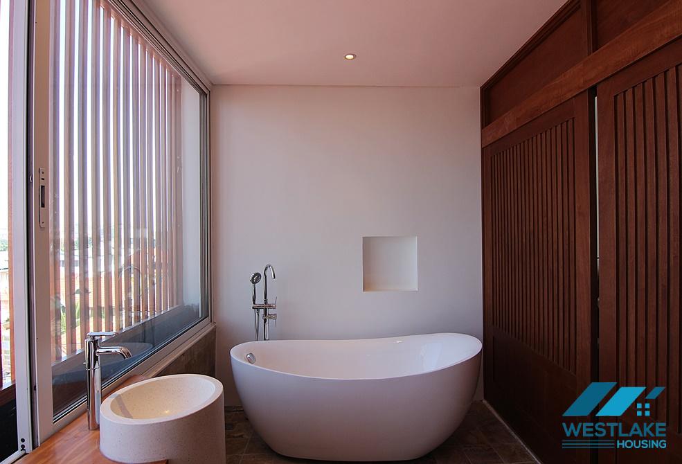 A penthouse 3 bedroom apartment for rent in Tay Ho, Ha Noi