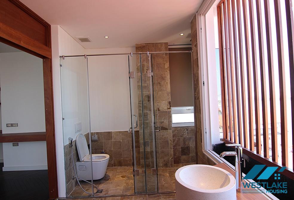 A penthouse 3 bedroom apartment for rent in Tay Ho, Ha Noi