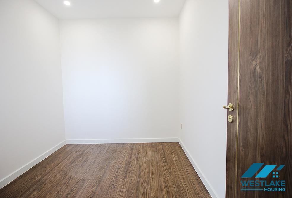 Unfurnished duplex apartment in Sunshine City for rent