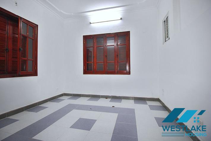 Cho Thuê Nhà 3 Phòng Ngủ Để Ở Hoặc Làm Quán Tại Đường Tô Ngọc Vân, Tây Hồ, Hà Nội. Cho Thuê Nhà 3 Phòng Ngủ Để Ở Hoặc Làm Quán Tại Đường Tô Ngọc Vân, Tây Hồ, Hà Nội.