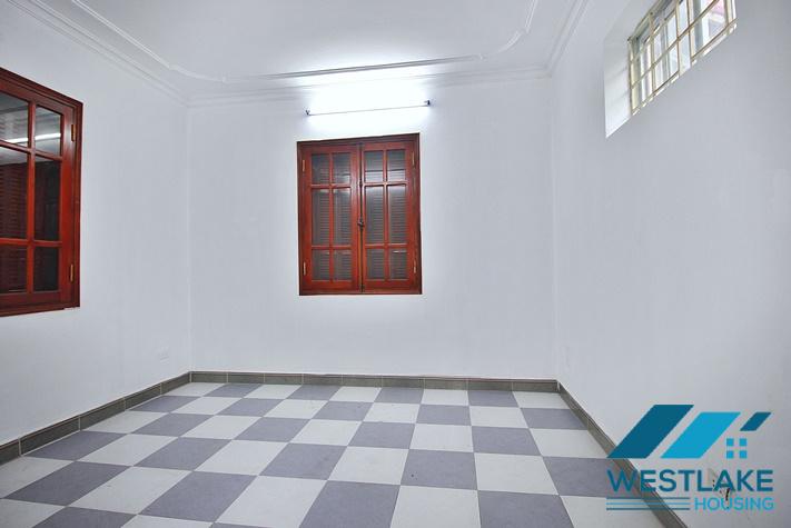 Cho Thuê Nhà 3 Phòng Ngủ Để Ở Hoặc Làm Quán Tại Đường Tô Ngọc Vân, Tây Hồ, Hà Nội. Cho Thuê Nhà 3 Phòng Ngủ Để Ở Hoặc Làm Quán Tại Đường Tô Ngọc Vân, Tây Hồ, Hà Nội.