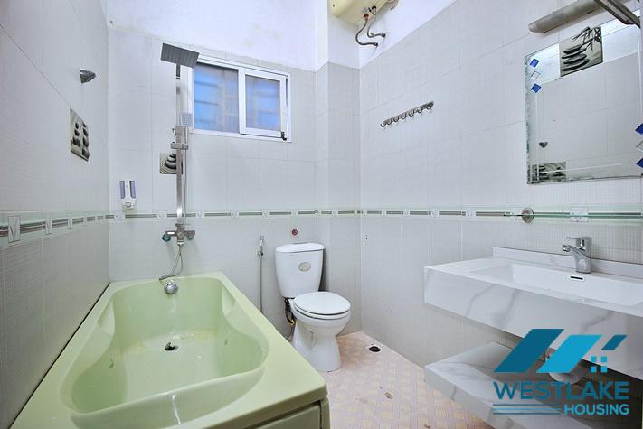 Cho Thuê Nhà 3 Phòng Ngủ Để Ở Hoặc Làm Quán Tại Đường Tô Ngọc Vân, Tây Hồ, Hà Nội. Cho Thuê Nhà 3 Phòng Ngủ Để Ở Hoặc Làm Quán Tại Đường Tô Ngọc Vân, Tây Hồ, Hà Nội.