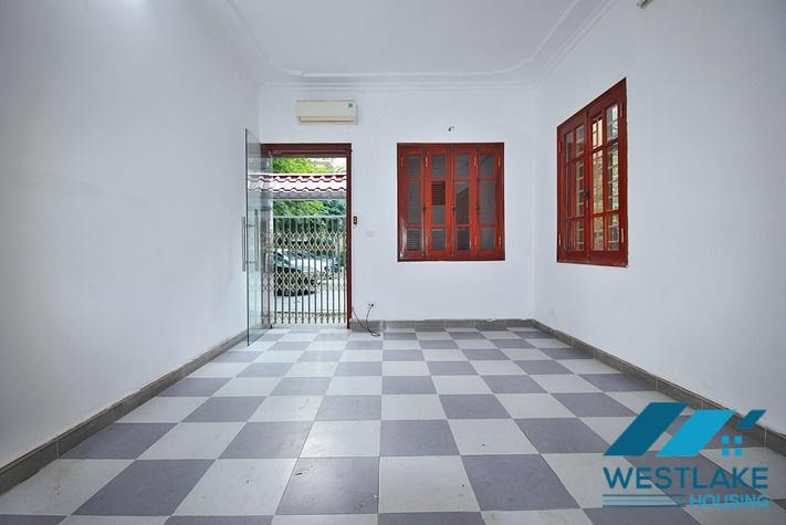 Cho Thuê Nhà 3 Phòng Ngủ Để Ở Hoặc Làm Quán Tại Đường Tô Ngọc Vân, Tây Hồ, Hà Nội. Cho Thuê Nhà 3 Phòng Ngủ Để Ở Hoặc Làm Quán Tại Đường Tô Ngọc Vân, Tây Hồ, Hà Nội.