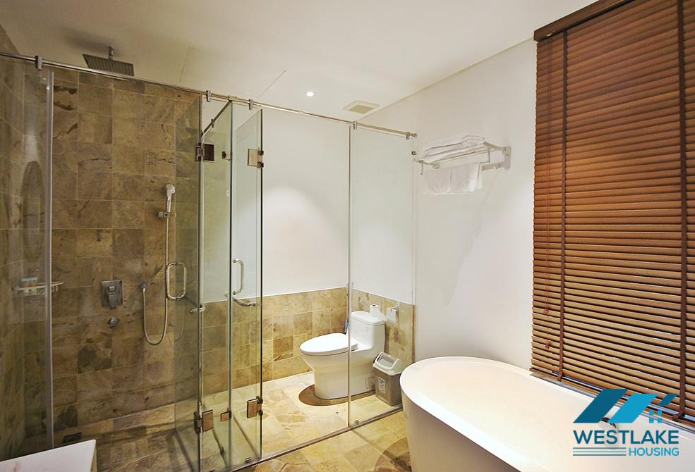 A marvellous 4 bedroom apartment for rent on Dang Thai Mai street, Tay Ho District