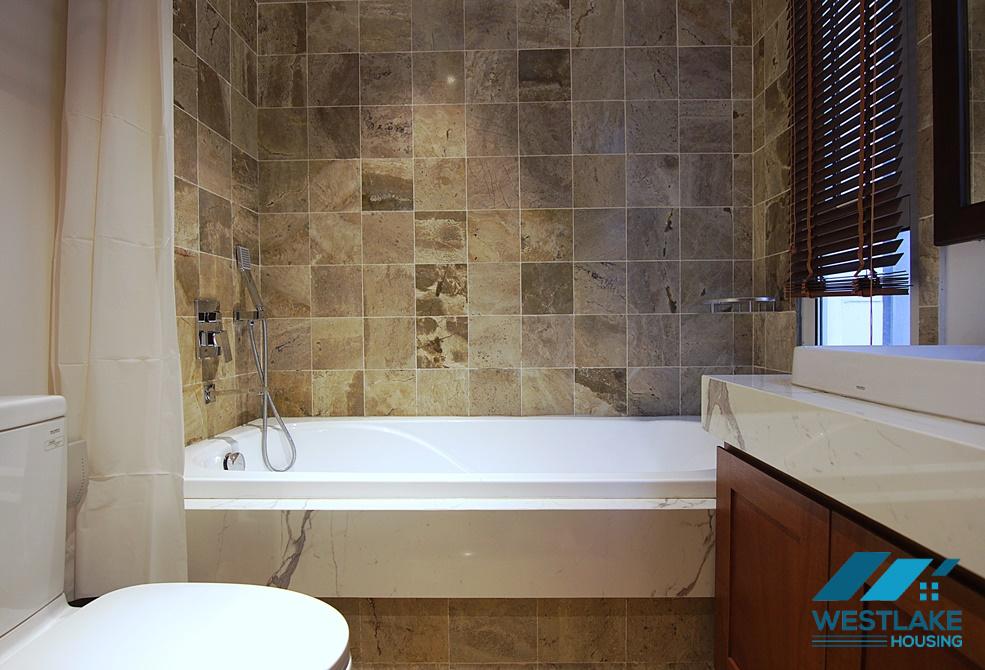 Luxurious 4 beds aparment for rent in Xom Chua, Dang Thai Mai area, Tay Ho