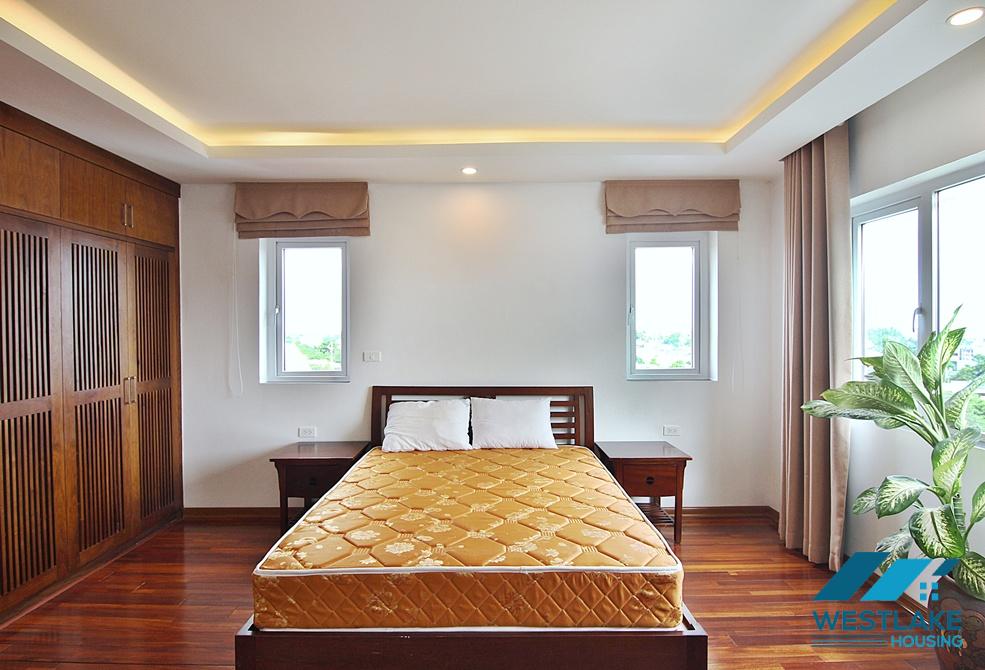 Spacious 04 bedroom apartment on high floor for rent in Tay Ho, Ha Noi