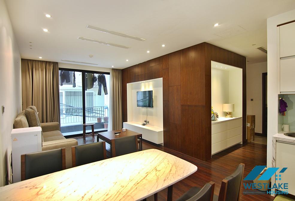 Cho Thuê Căn Hộ 02 Phòng Ngủ Rộng Đẹp Gần Hồ Tây Tại Phố Từ Hoa Tây Hồ, Hà Nội.