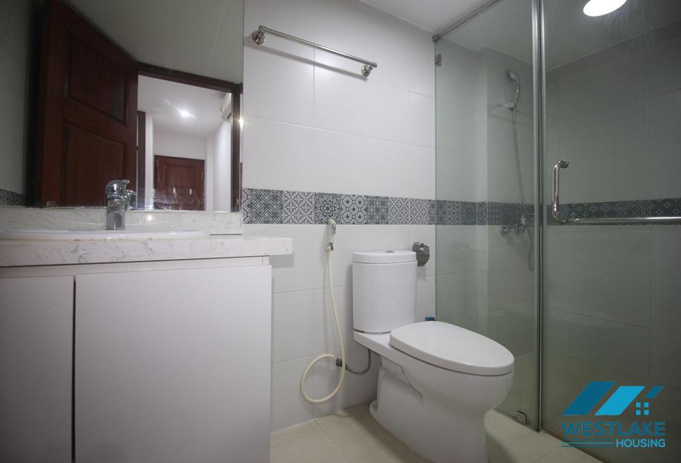 Affordable price 02 bedrooms apartment for rent in Au Co area, Ha Noi