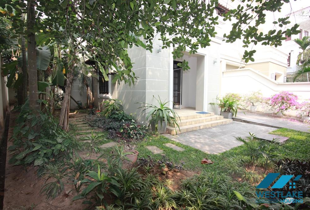 CHO THUÊ NHÀ SÂN VƯỜN ĐẸP  TẠI KHU C CIPUTRA