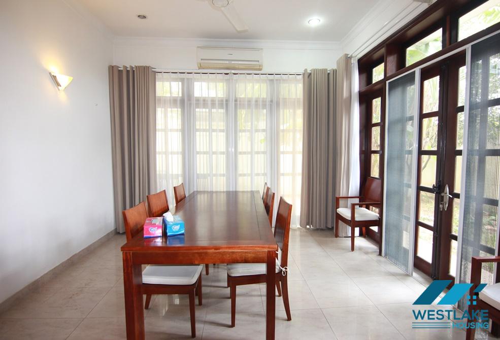 CHO THUÊ NHÀ SÂN VƯỜN ĐẸP  TẠI KHU C CIPUTRA