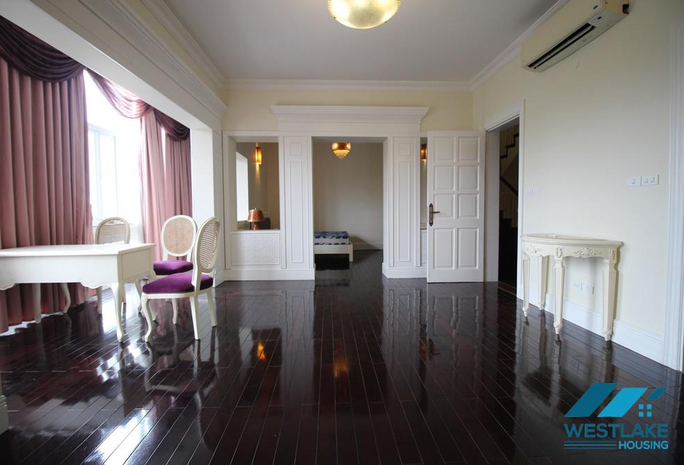 CHO THUÊ BIỆT THỰ ĐẸP – GẦN UNIS – CIPUTRA TÂY HỒ