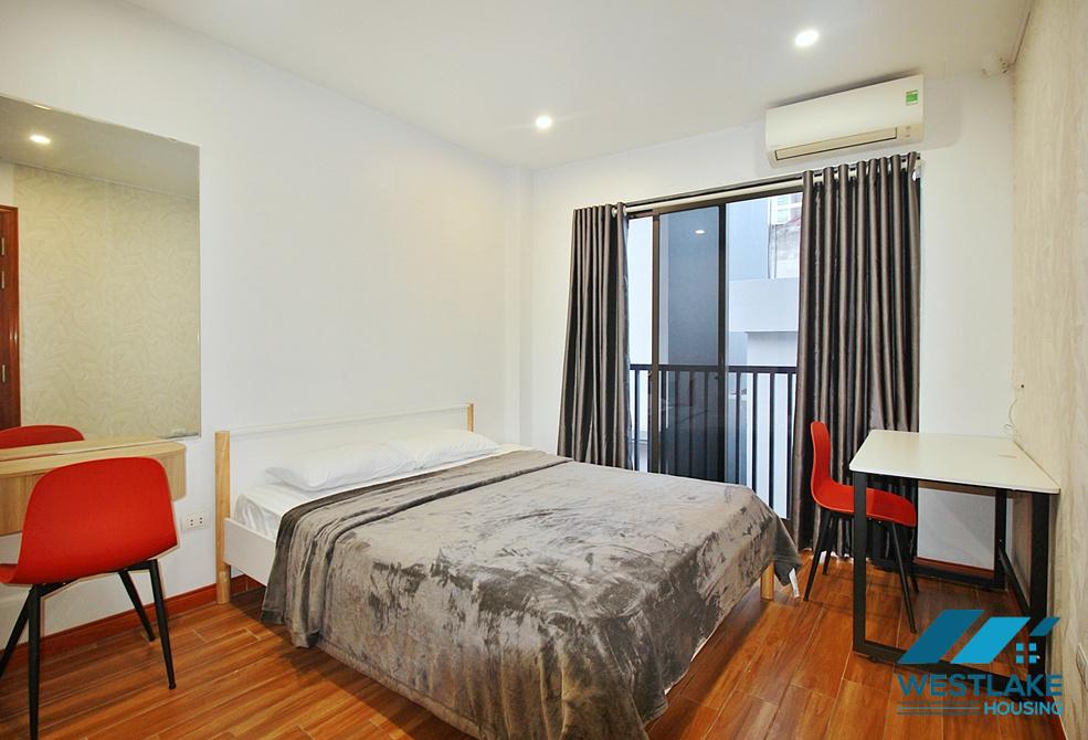 Cho Thuê Căn Hộ Một Phòng Ngủ Mới, Sáng Thoáng Tại Phố Đặng Thái Mai Tây Hồ, Hà Nội.