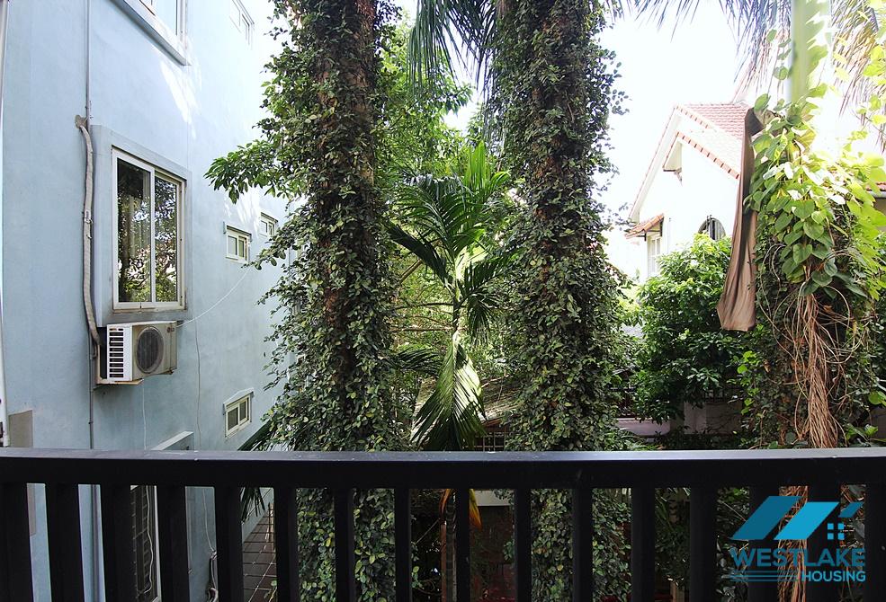 Cho Thuê Căn Hộ Studio Thoáng Mát, Gía Rẻ Trên Đường Đặng Thái Mai, Tây Hồ, Hà Nội.