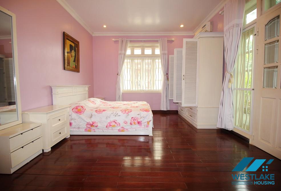 CHO THUÊ NHÀ RỘNG ĐẸP – KHU C CIPUTRA (WESTLAKE)