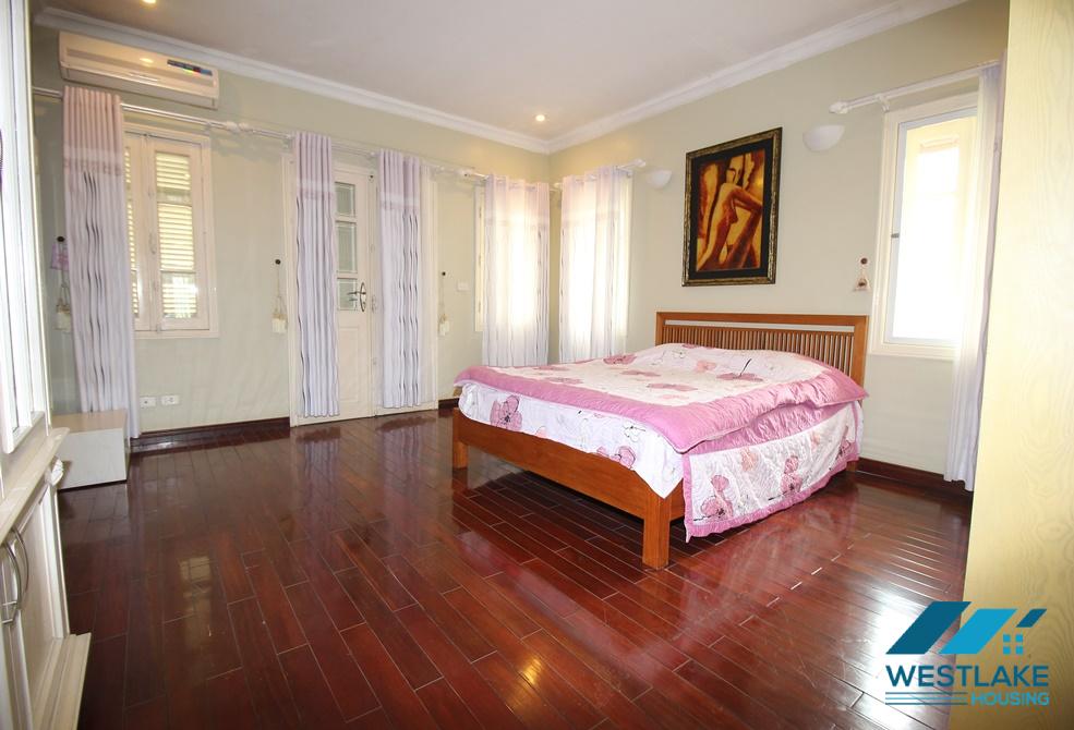 CHO THUÊ NHÀ RỘNG ĐẸP – KHU C CIPUTRA (WESTLAKE)