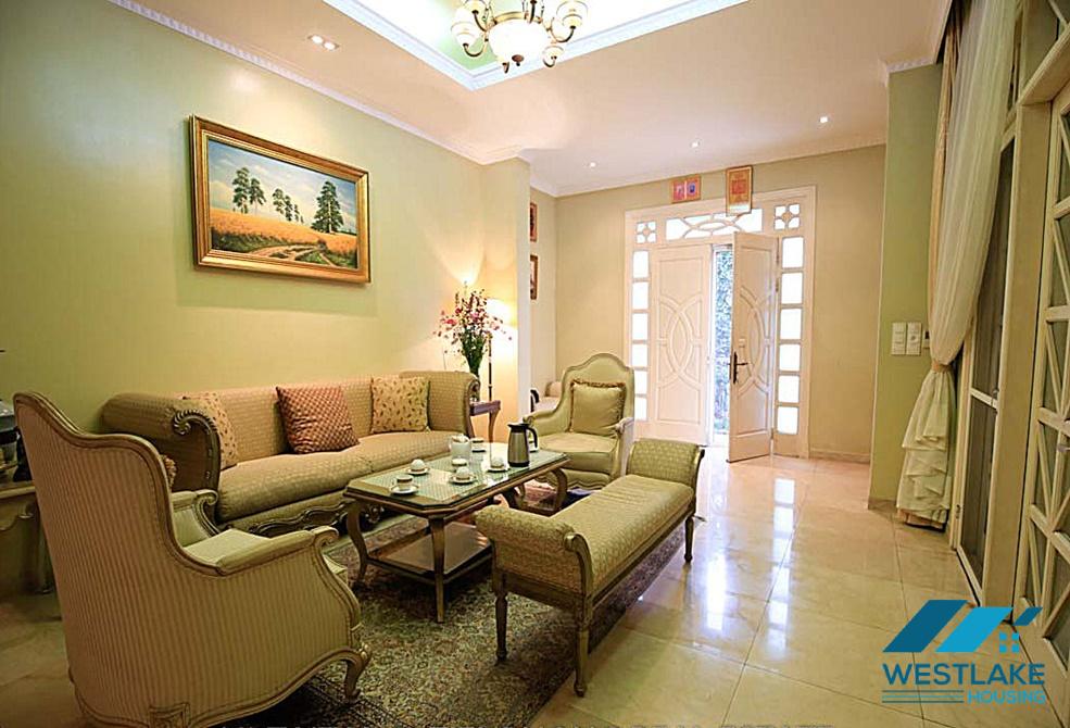 CHO THUÊ BIỆT THỰ 4 PHÒNG NGỦ SANG TRỌNG – KHU C CIPUTRA