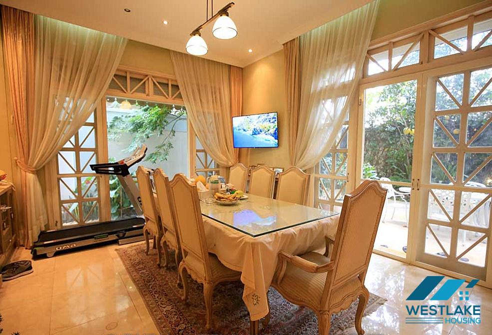 CHO THUÊ BIỆT THỰ 4 PHÒNG NGỦ SANG TRỌNG – KHU C CIPUTRA