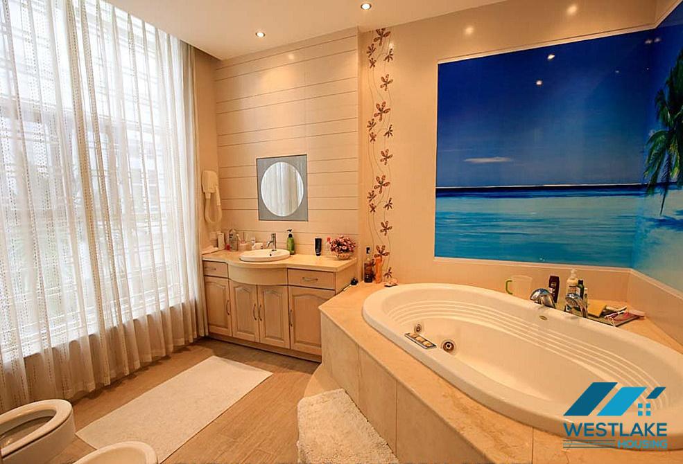 CHO THUÊ BIỆT THỰ 4 PHÒNG NGỦ SANG TRỌNG – KHU C CIPUTRA