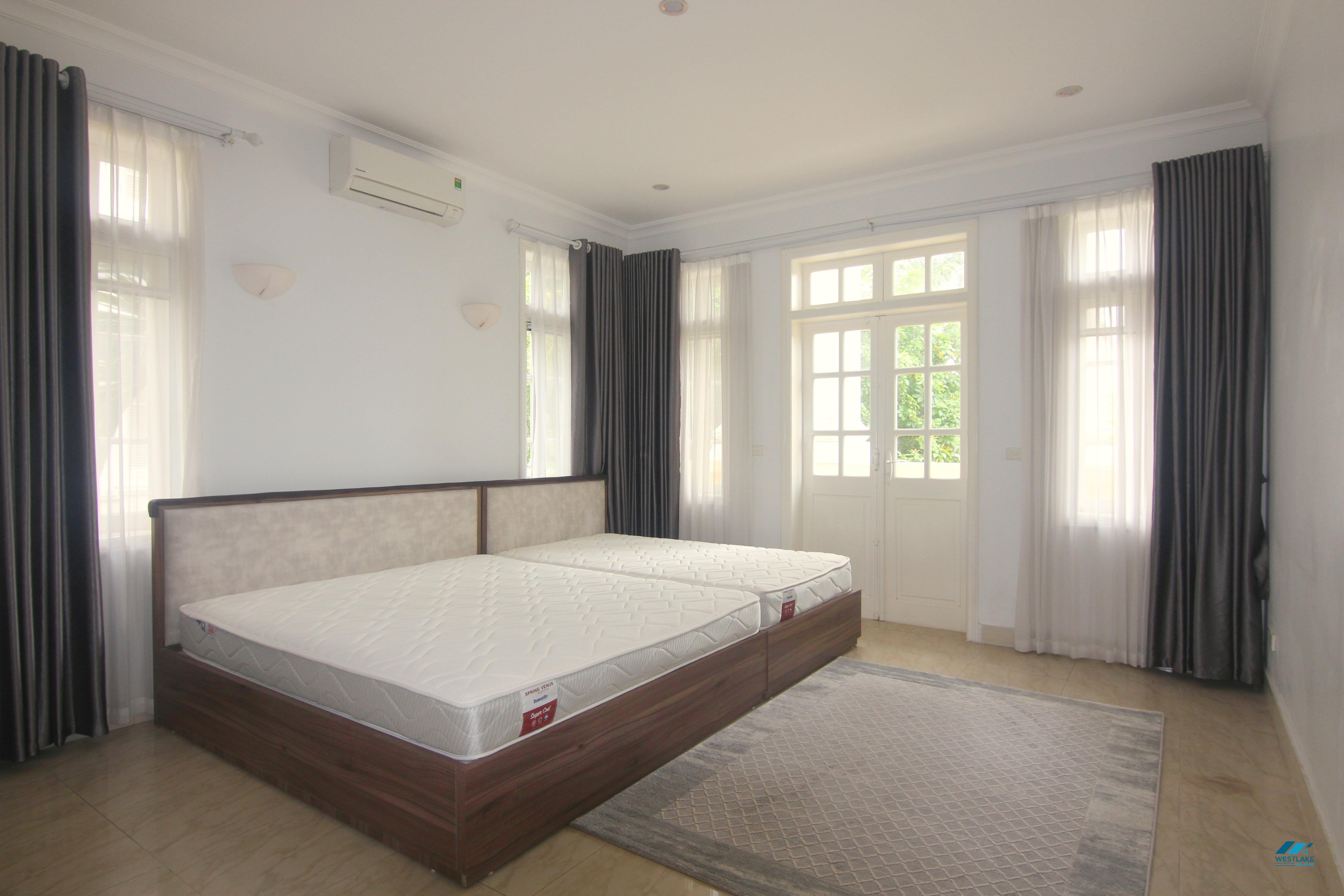 Cho thuê nhà tại Ciputra, Tây Hồ – Vị trí đẹp, gần sân chơi trẻ em