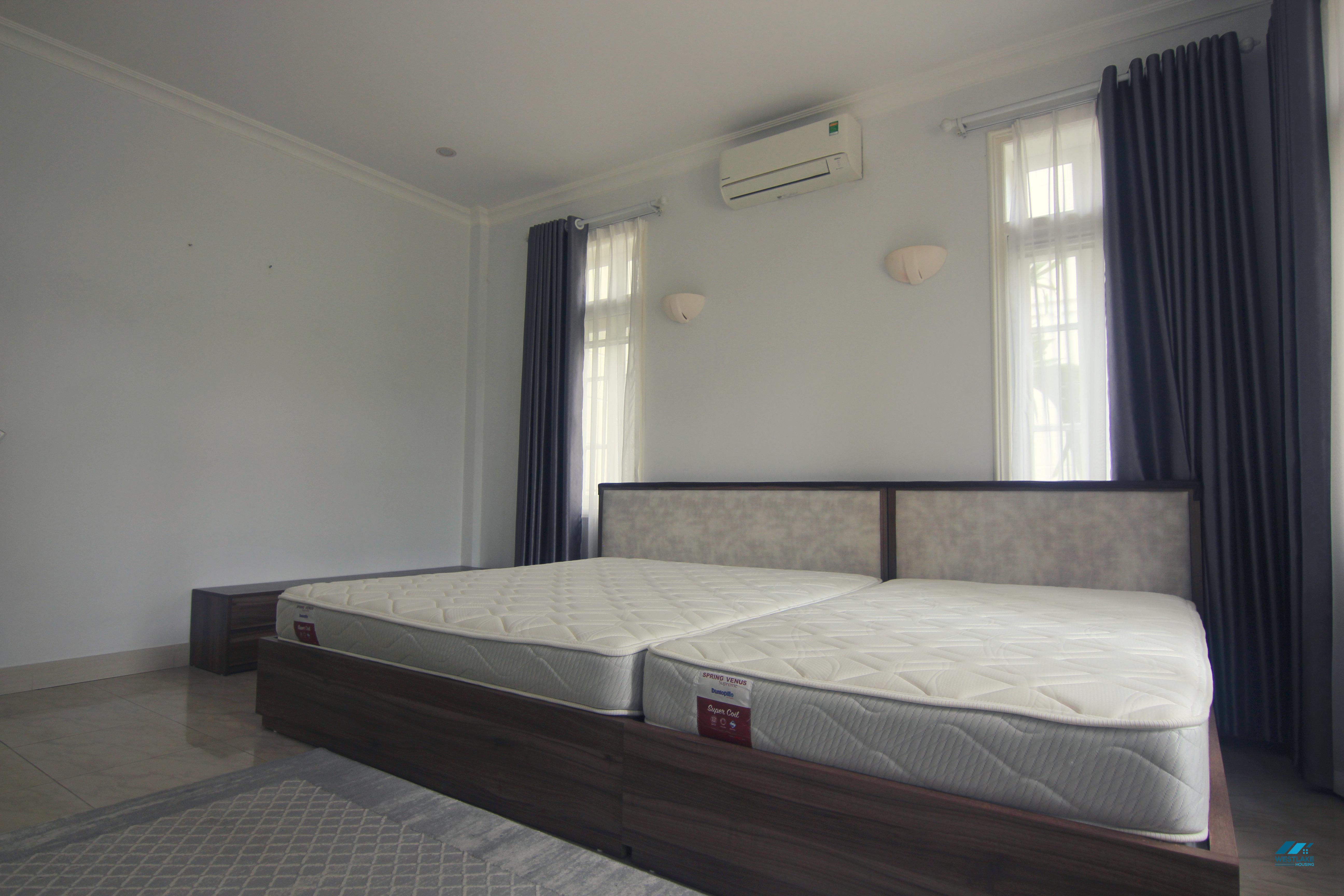 Cho thuê nhà tại Ciputra, Tây Hồ – Vị trí đẹp, gần sân chơi trẻ em