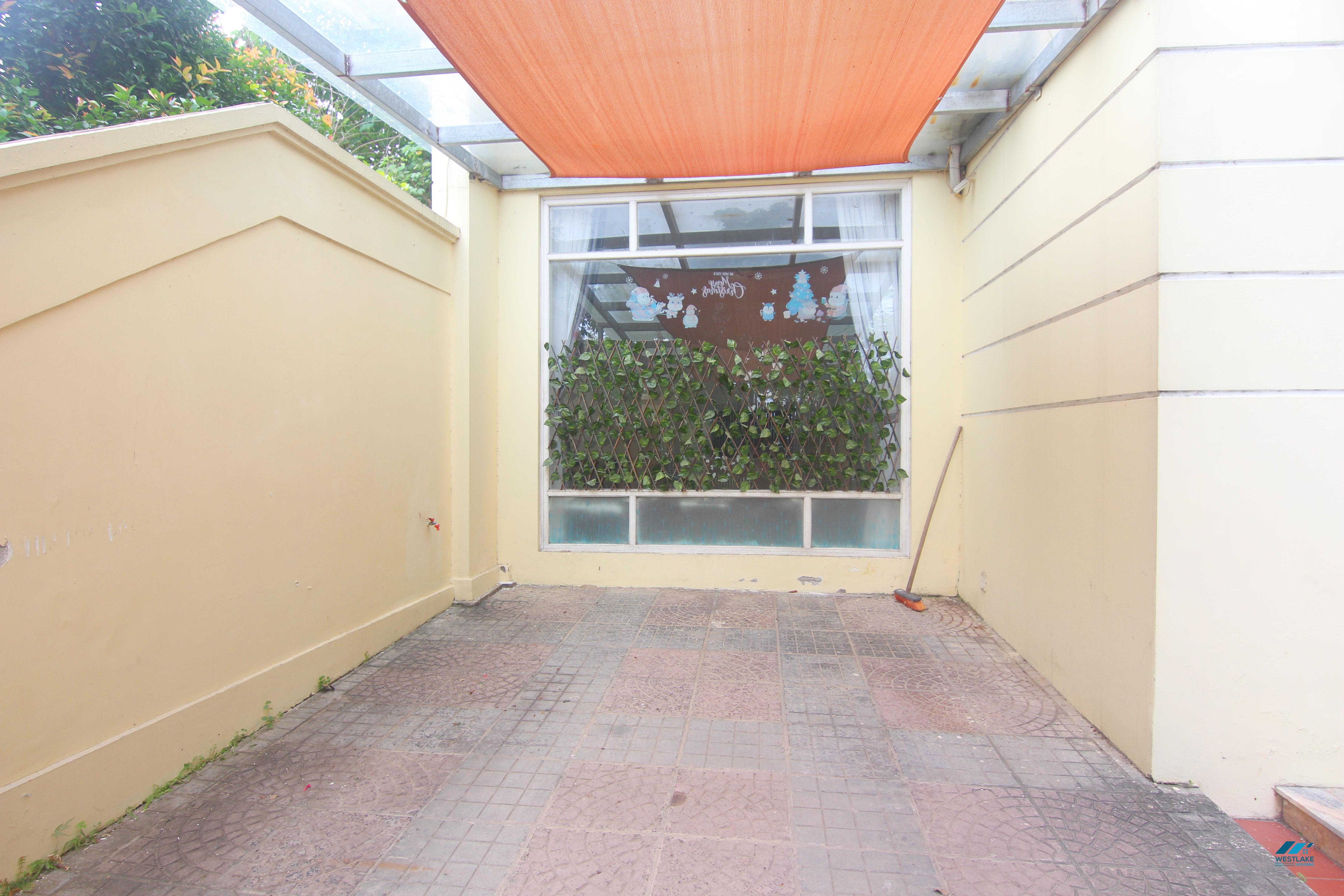 Cho thuê nhà tại Ciputra, Tây Hồ – Vị trí đẹp, gần sân chơi trẻ em