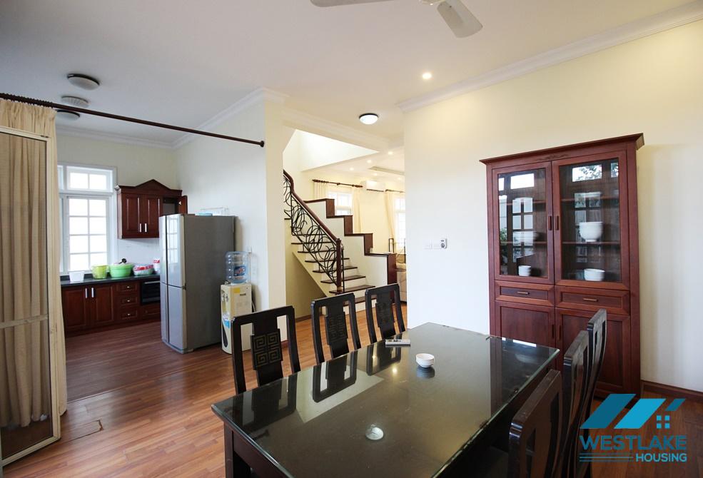 Cho thuê biệt thự đầy đủ nội thất tại khu C – Ciputra, Tây Hồ, Hà Nội