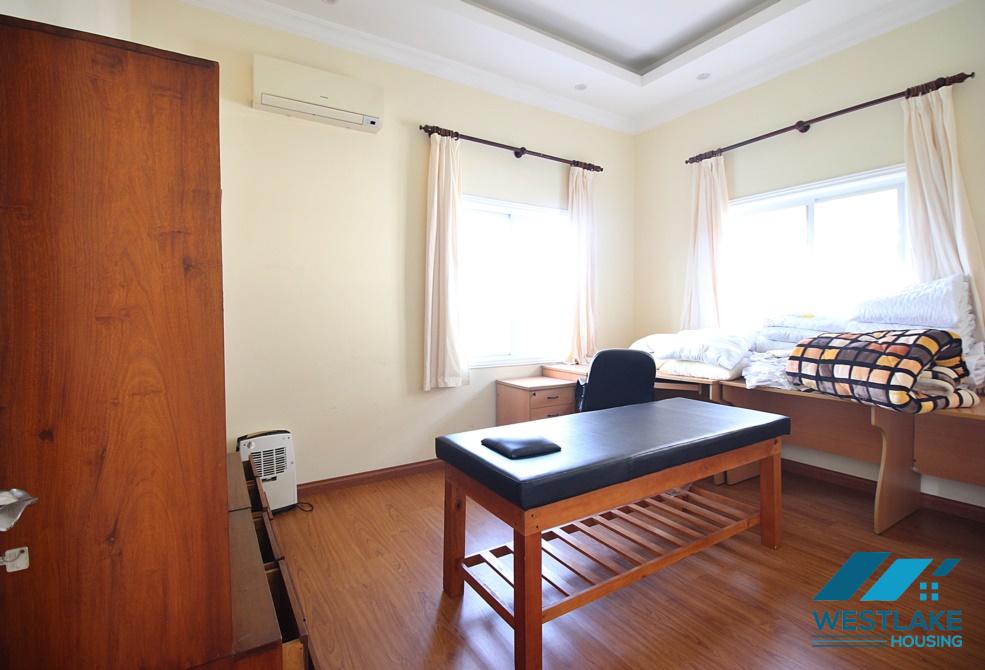 Cho thuê biệt thự đầy đủ nội thất tại khu C – Ciputra, Tây Hồ, Hà Nội