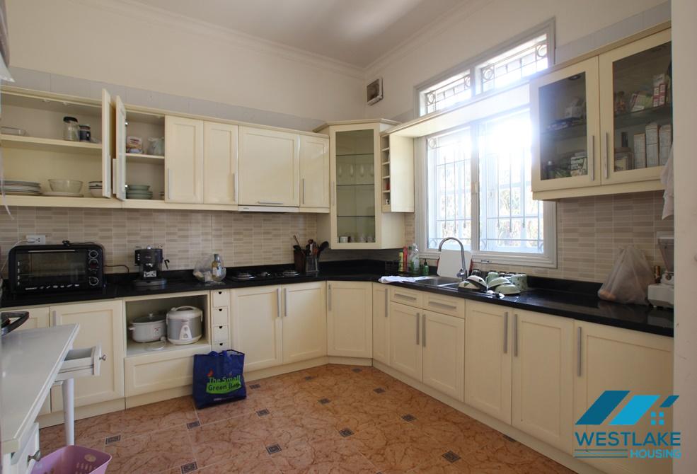 Cho thuê nhà tại Ciputra – Block C, Tây Hồ, Hà Nội. Cho thuê nhà tại Ciputra – Block C, Tây Hồ, Hà Nội.