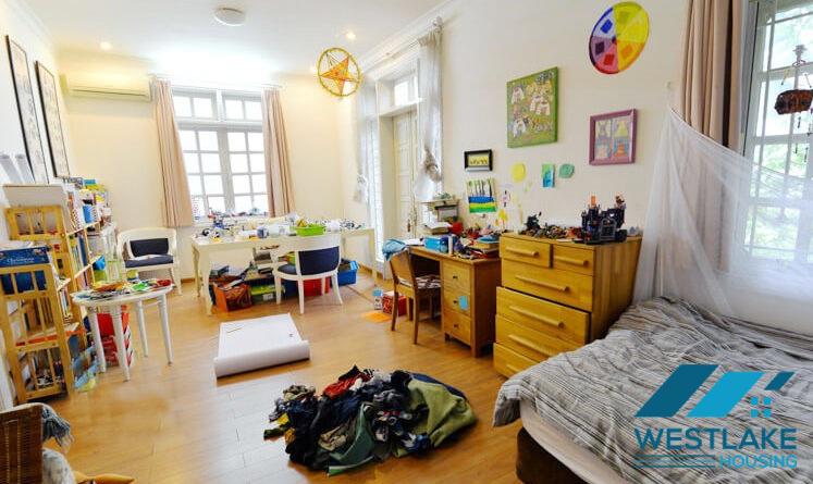 Cho thuê biệt thự đẹp tại khu C – Ciputra, Tây Hồ, Hà Nội. Cho thuê biệt thự đẹp tại khu C – Ciputra, Tây Hồ, Hà Nội.