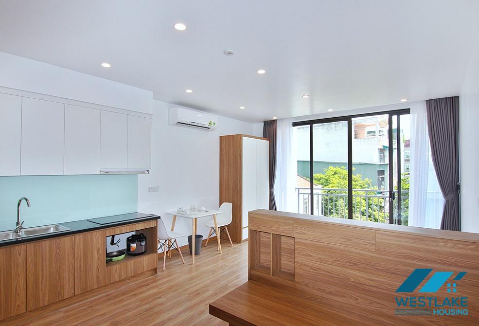 Căn Hộ Studio Mới Đẹp Sáng Thoáng Cho Thuê Tại Trịnh Công Sơn, Tây Hồ, Hà Nội