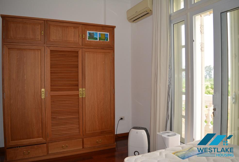 Cho thuê biệt thự thiết kế đẹp, nội thất đầy đủ tại Ciputra – Tây Hồ, Hà Nội