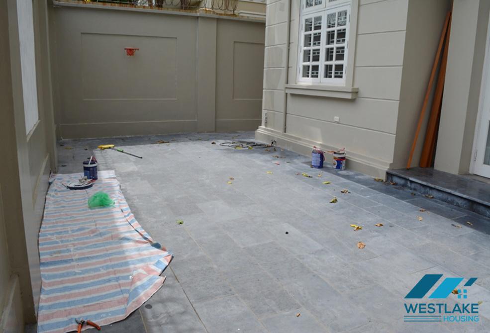 Cho thuê biệt thự thiết kế đẹp, nội thất đầy đủ tại Ciputra – Tây Hồ, Hà Nội