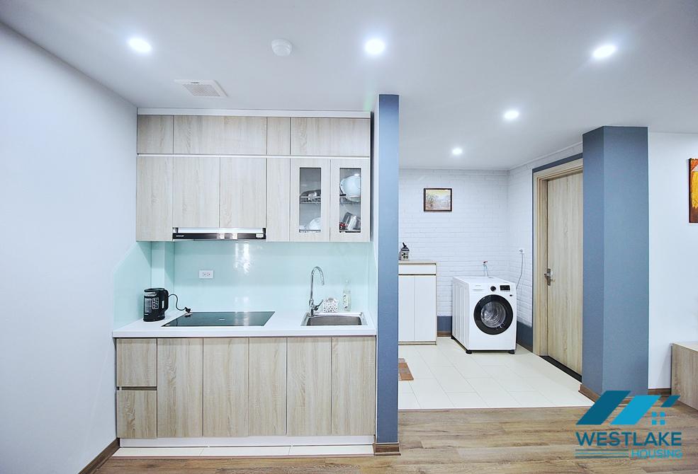 Cho Thuê Căn Hộ 2 Phòng Ngủ Mới Đẹp Sáng Thoáng Tại Phố Trịnh Công Sơn, Tây Hồ, Hà Nội