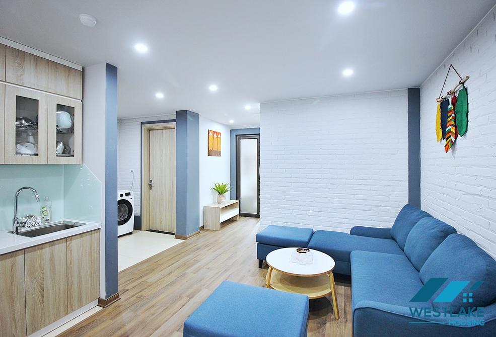 Cho Thuê Căn Hộ 2 Phòng Ngủ Mới Đẹp Sáng Thoáng Tại Phố Trịnh Công Sơn, Tây Hồ, Hà Nội