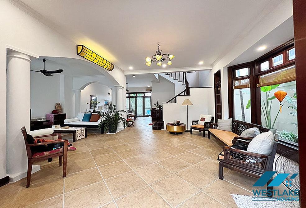 Cho thuê nhà đẹp tại Ciputra – Block C, Quận Tây Hồ, Hà Nội. Cho thuê nhà đẹp tại Ciputra – Block C, Quận Tây Hồ, Hà Nội.