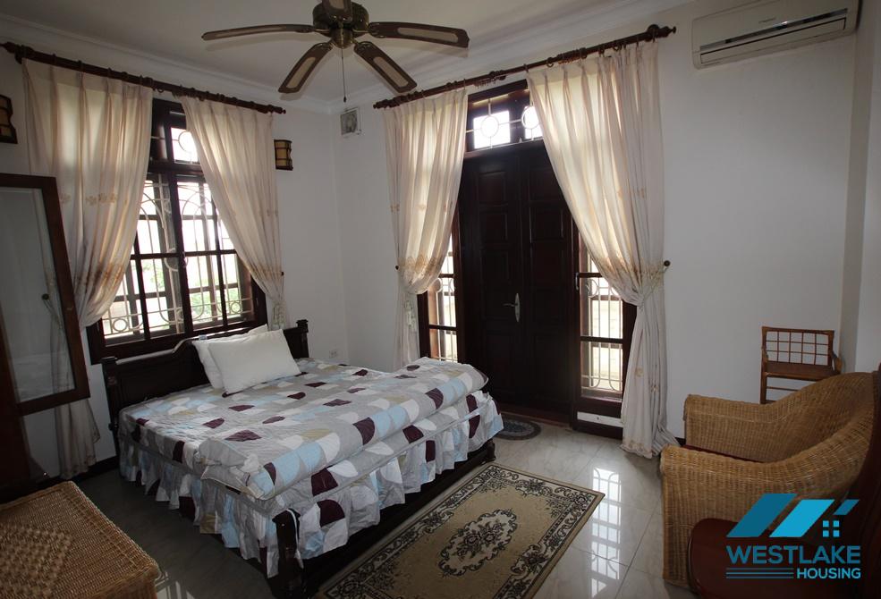 Cho thuê nhà đẹp 3 tầng tại Ciputra – Block C, Tây Hồ, Hà Nội Cho thuê nhà đẹp 3 tầng tại Ciputra – Block C, Tây Hồ, Hà Nội