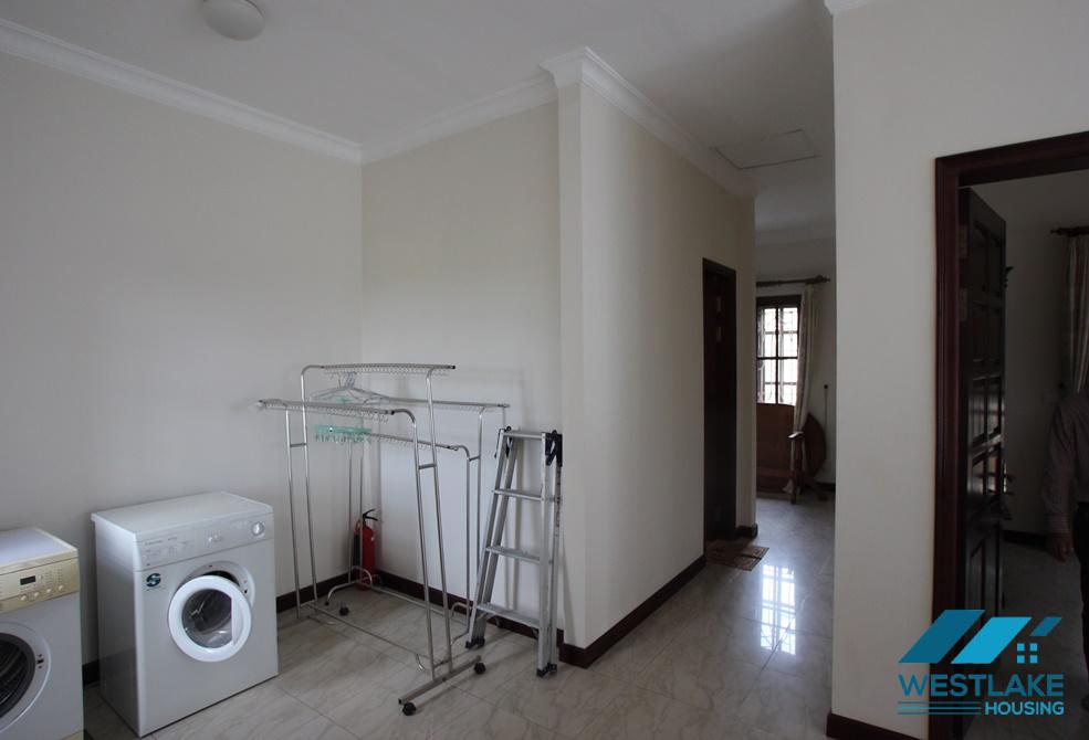 Cho thuê nhà đẹp 3 tầng tại Ciputra – Block C, Tây Hồ, Hà Nội Cho thuê nhà đẹp 3 tầng tại Ciputra – Block C, Tây Hồ, Hà Nội