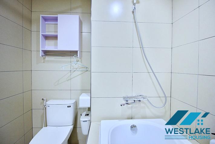 Cho Thuê Căn Hộ 2 Phòng Ngủ Đẹp Hiện Đại Sáng Thoáng Tại Phố Trịnh Công Sơn, Tây Hồ, Hà Nội