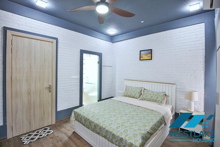 Cho Thuê Căn Hộ 2 Phòng Ngủ Đẹp Hiện Đại Sáng Thoáng Tại Phố Trịnh Công Sơn, Tây Hồ, Hà Nội