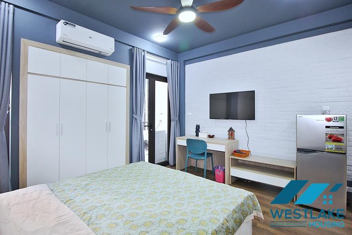 Cho Thuê Căn Hộ Studio Mới Đẹp Hiện Đại Trên Đường Trịnh Công Sơn, Tây Hồ, Hà Nội.