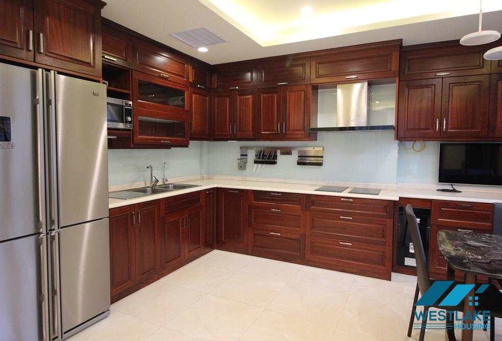 An affordable 3 bedroom apartment for rent in Dang Thai Mai, Tay Ho