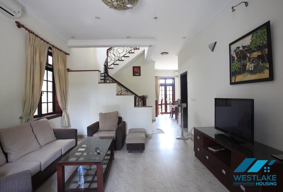 Cho thuê nhà đầy đủ nội thất tại khu C – Ciputra, Tây Hồ, Hà Nội